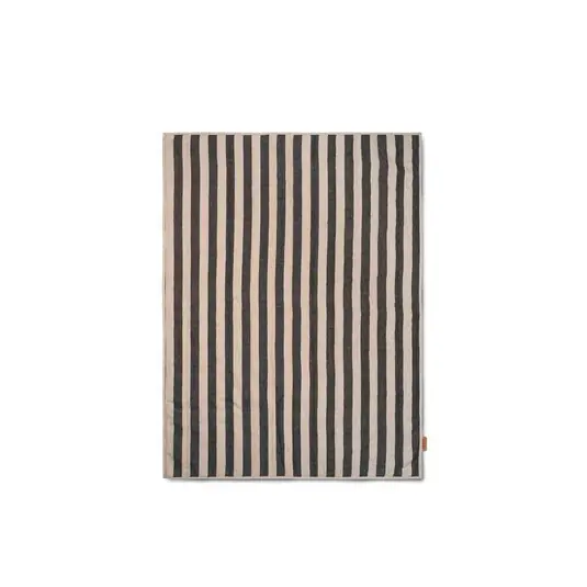 Angebot Grand Quilted Blanket Sand/Black - Ferm Living