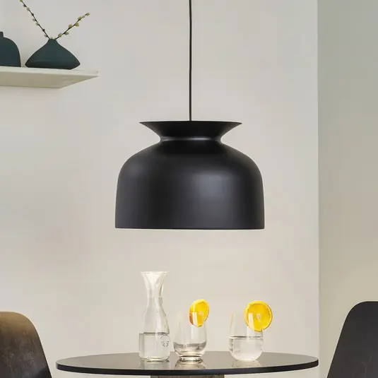 Ronde Pendelleuchte Ø40 Schwarz - GUBI Markenprodukt