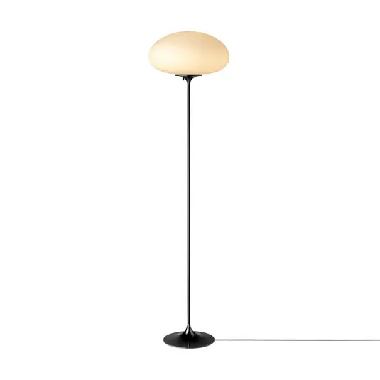 Must-Have Stemlite Stehleuchte, schwarz-chrom, Höhe 150 cm, dim - GUBI