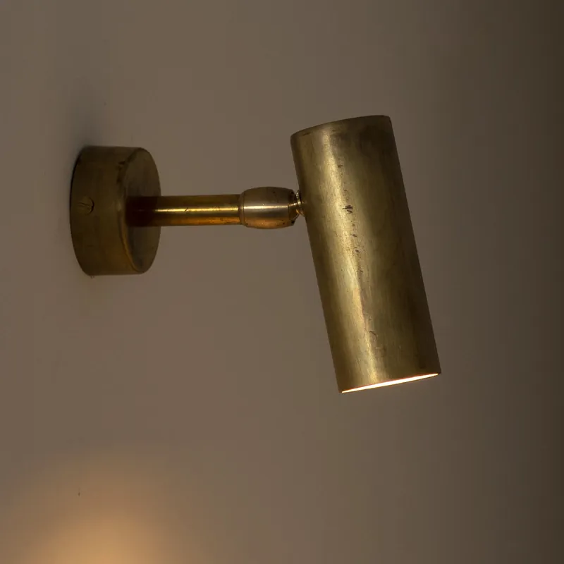 Bestseller Kleiner Gelenk-Wandstrahler MICRO KYLE aus Messing