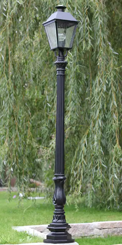 Jetzt Kaufen Mastleuchte mit vierseitiger Laterne SO P1.51 TL (202–264 cm)
